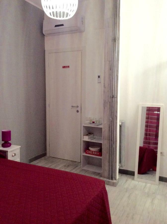 Like Family House Bed & Breakfast Рим Екстериор снимка