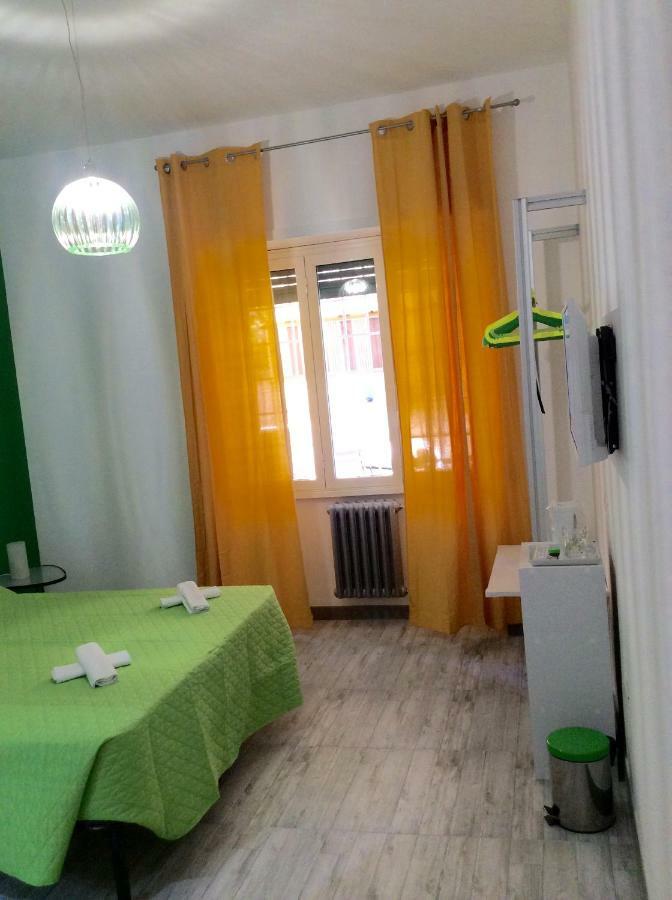 Like Family House Bed & Breakfast Рим Екстериор снимка